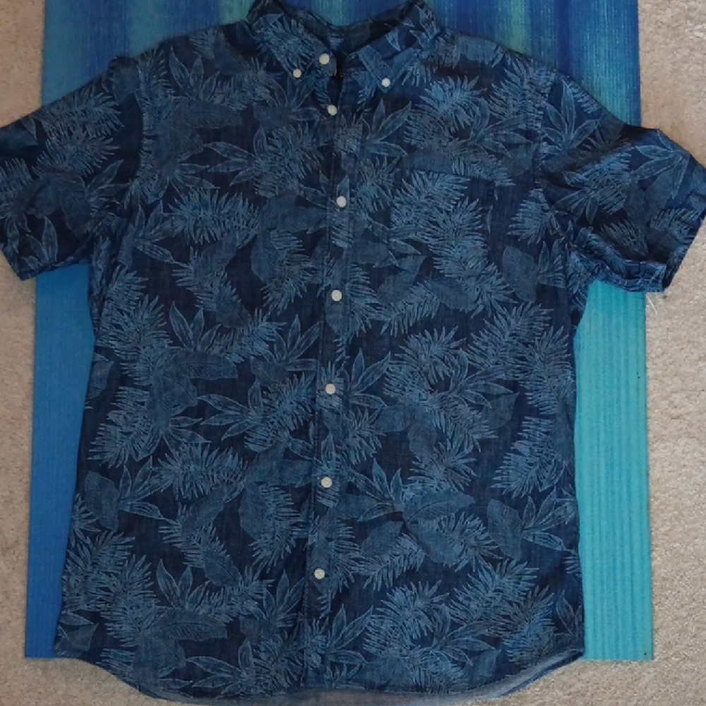 GAP Blue Tropical Denim Button Down Shirt Large Tall